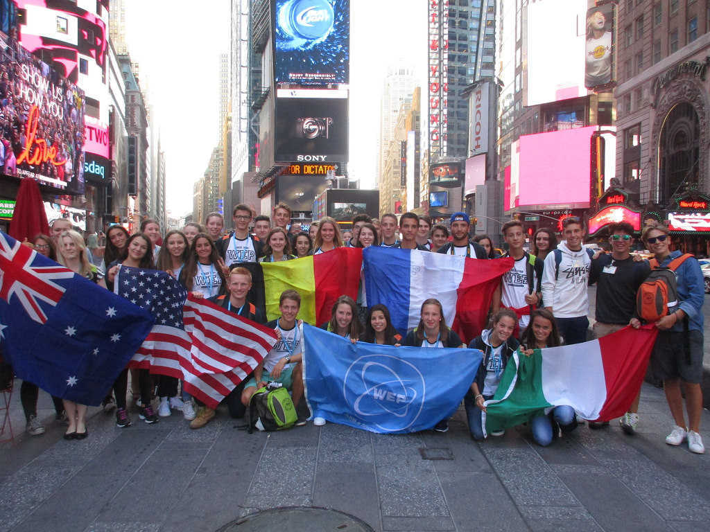 26522081883_59949c3049_b