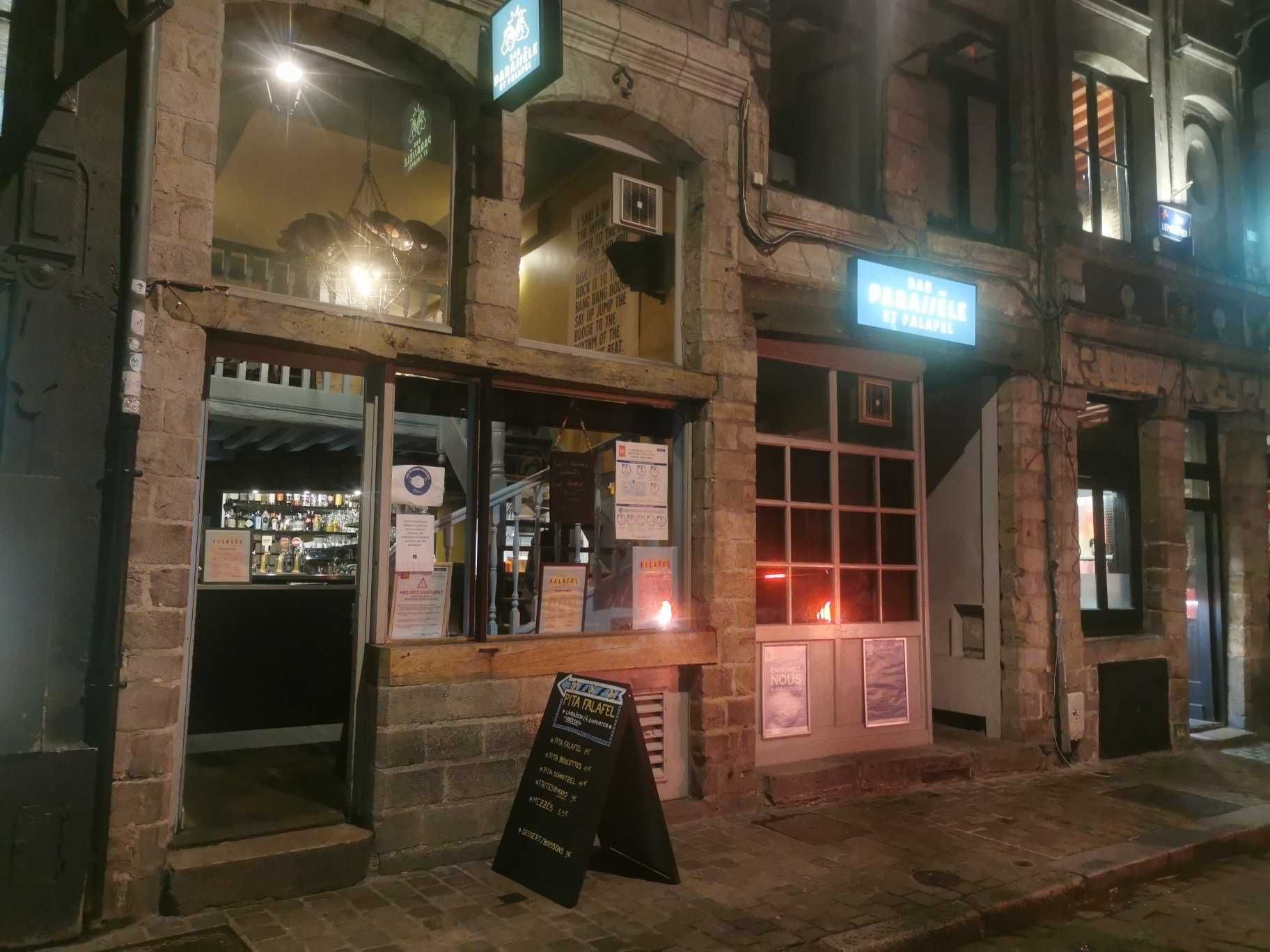 le bar parrallele