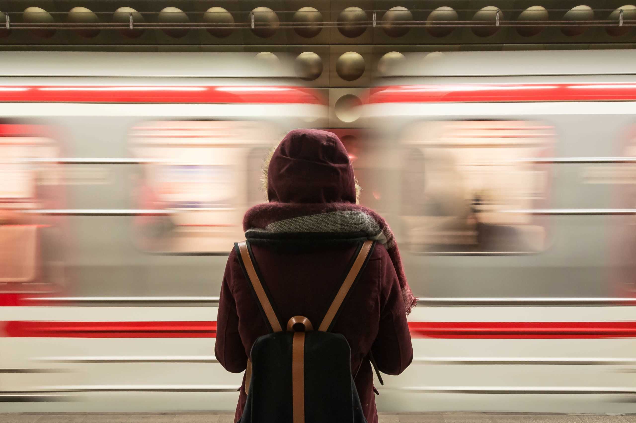 pexels-fabrizio-verrecchia-298018